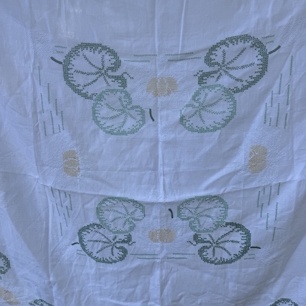 Vintage Hand Stitches Linen Tablecloth White Green Leaves Floral Tan Botanical - Picture 3 of 7